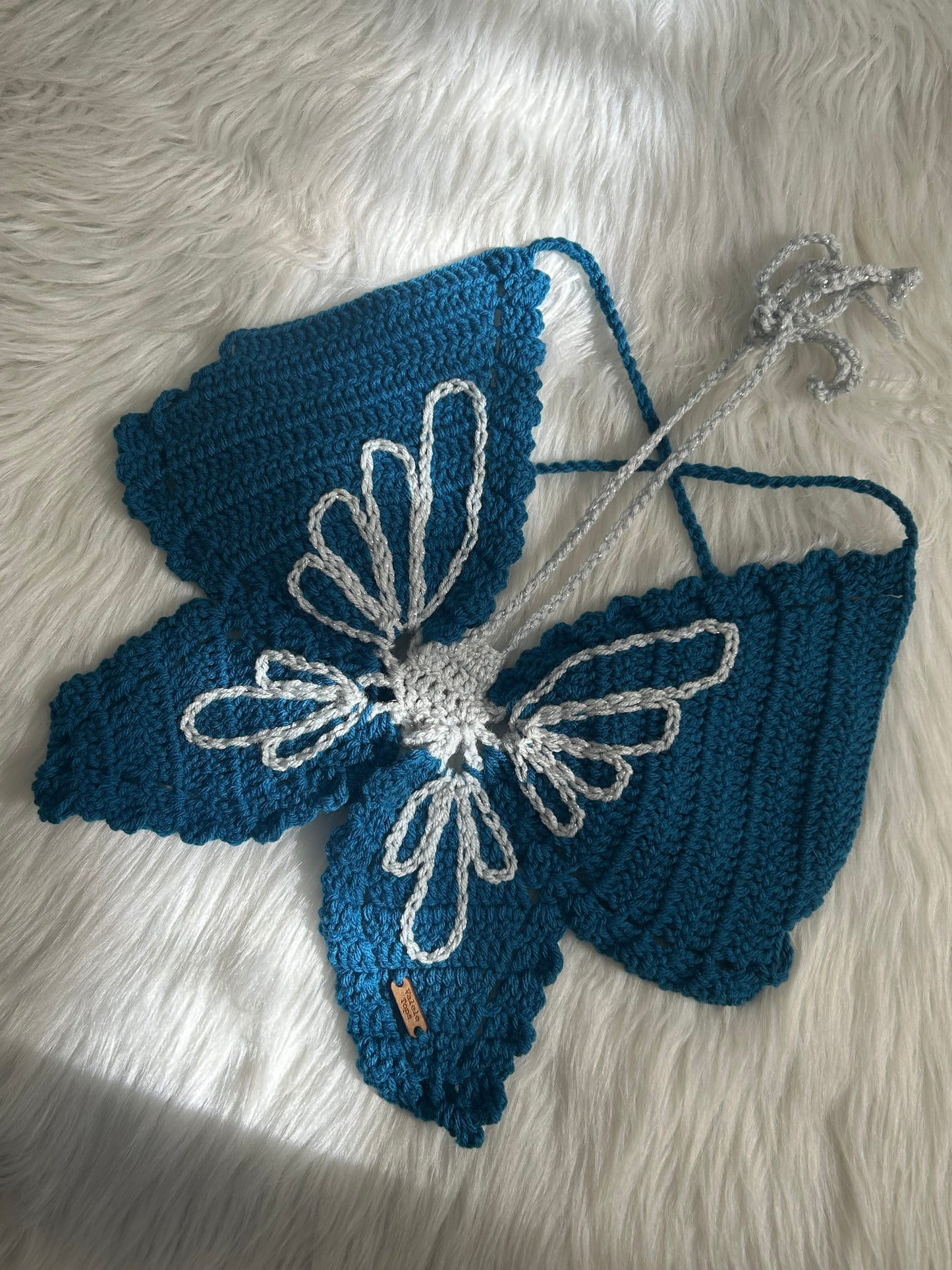 Butterfly top